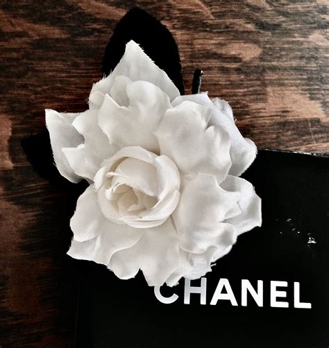 Coco Chanel—Le Camélia 